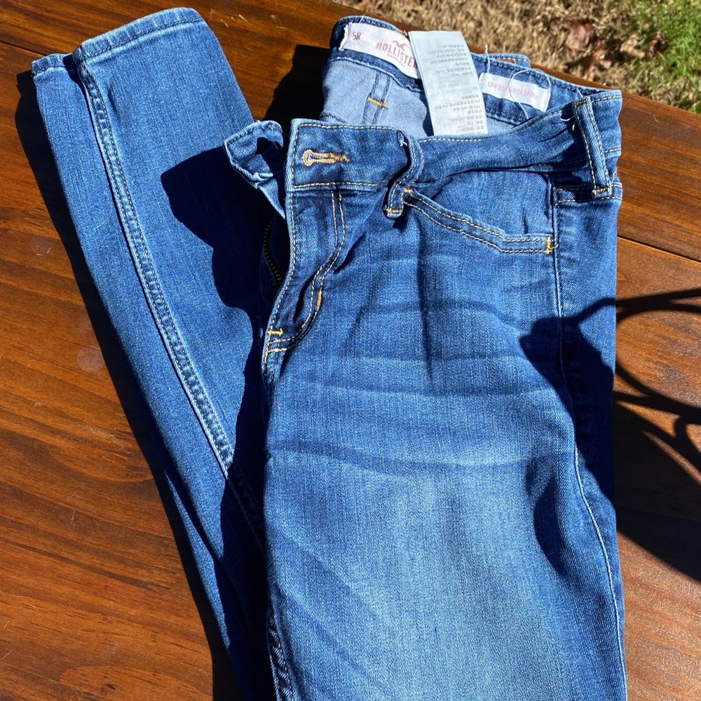 Hollister jeans, great condition